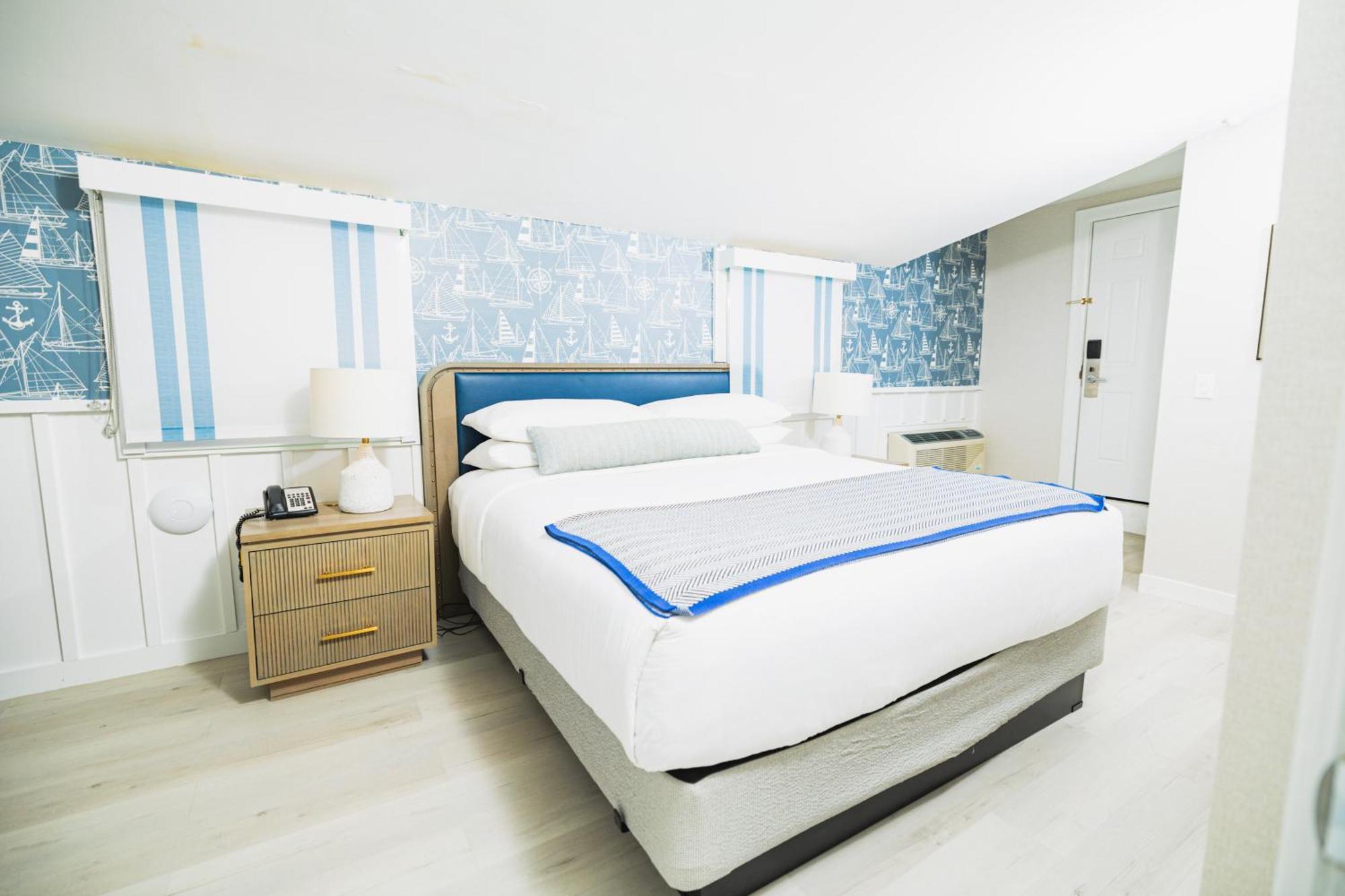 แดนฟอร์ด โฮเต็ล แอนด์ มารีนา Hotel พอร์ท เจฟเฟอร์สัน ภายนอก รูปภาพ